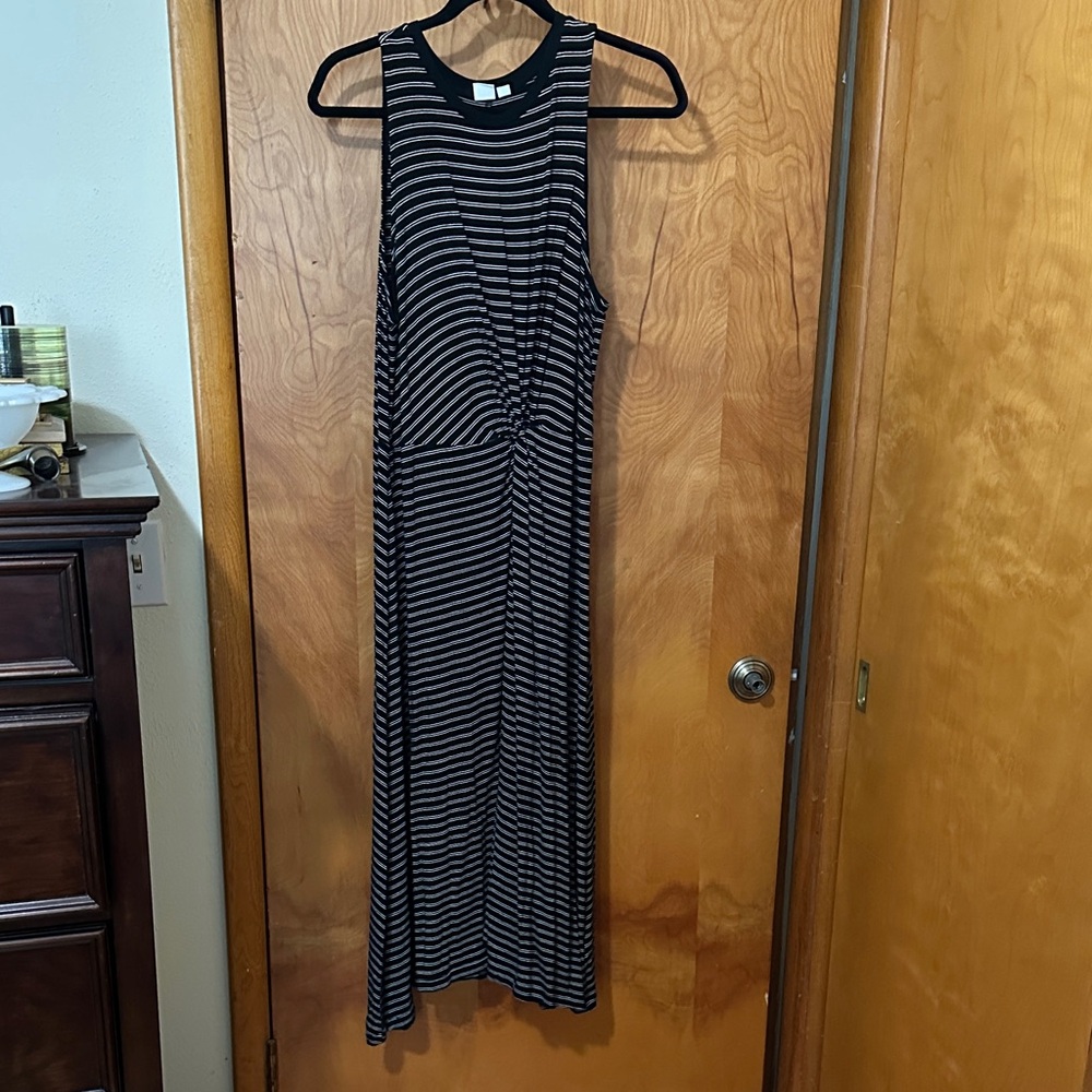 GAP Black and White Striped Midi Dress size large